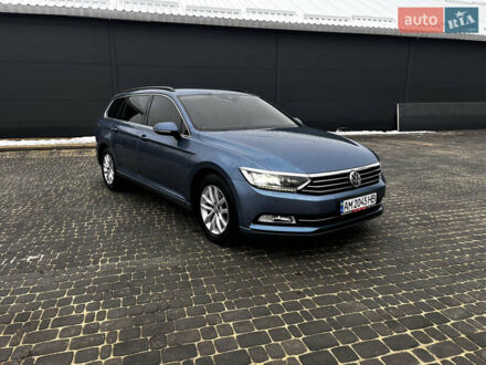 Фольксваген Пассат 2017 в Житомире на Automoto.ua Синий Фольксваген Пассат, объемом двигателя 1.97 л и пробегом 225 тыс. км за 15500 $, фото 1 на Automoto.ua