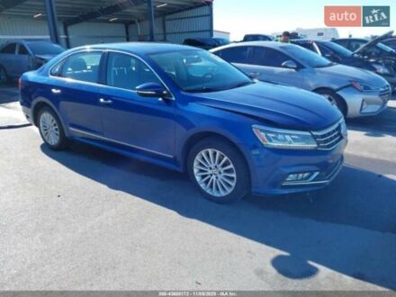 Синій Фольксваген Пассат, об'ємом двигуна 1.8 л та пробігом 144 тис. км за 7600 $, фото 1 на Automoto.ua