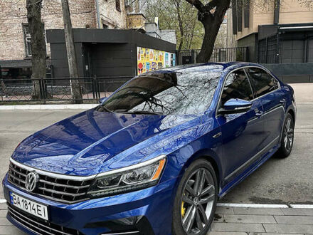 Синий Фольксваген Пассат, объемом двигателя 1.8 л и пробегом 110 тыс. км за 15500 $, фото 1 на Automoto.ua