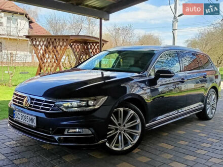 Фольксваген Пассат 2017 в Городке на Automoto.ua Синий Фольксваген Пассат, объемом двигателя 1.97 л и пробегом 225 тыс. км за 18900 $, фото 1 на Automoto.ua