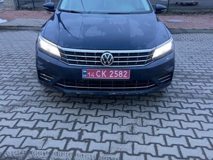 Синій Фольксваген Пассат, об'ємом двигуна 2 л та пробігом 145 тис. км за 14300 $, фото 1 на Automoto.ua