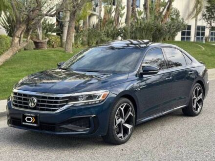 Фольксваген Пассат 2021 в Львове на Automoto.ua Синий Фольксваген Пассат, объемом двигателя 2 л и пробегом 66 тыс. км за 4500 $, фото 1 на Automoto.ua