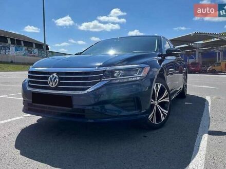 Фольксваген Пассат 2021 в Львове на Automoto.ua Синий Фольксваген Пассат, объемом двигателя 1.98 л и пробегом 37 тыс. км за 25000 $, фото 1 на Automoto.ua