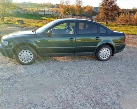 Зеленый Фольксваген Пассат, объемом двигателя 1.9 л и пробегом 1000 тыс. км за 4000 $, фото 1 на Automoto.ua