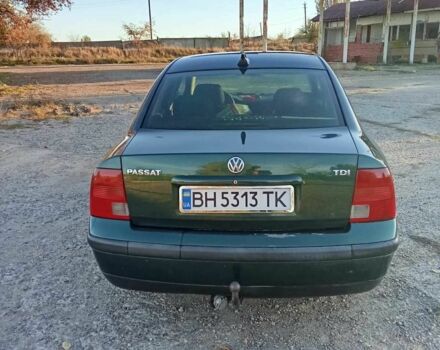 Зеленый Фольксваген Пассат, объемом двигателя 1.9 л и пробегом 1000 тыс. км за 4000 $, фото 3 на Automoto.ua