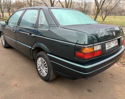 Зеленый Фольксваген Пассат, объемом двигателя 1.8 л и пробегом 298 тыс. км за 1850 $, фото 6 на Automoto.ua