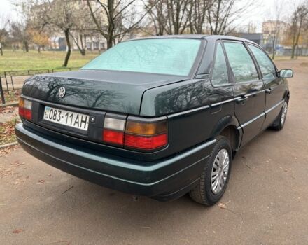 Зеленый Фольксваген Пассат, объемом двигателя 1.8 л и пробегом 298 тыс. км за 1850 $, фото 2 на Automoto.ua