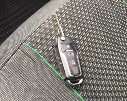 Зеленый Фольксваген Пассат, объемом двигателя 1.8 л и пробегом 278 тыс. км за 3300 $, фото 10 на Automoto.ua