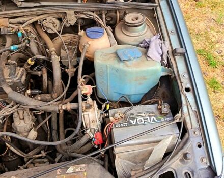 Зеленый Фольксваген Пассат, объемом двигателя 1.8 л и пробегом 100 тыс. км за 2300 $, фото 6 на Automoto.ua