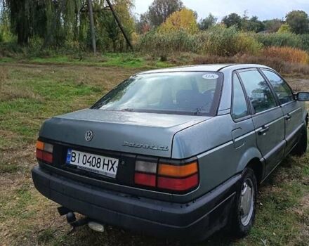 Зеленый Фольксваген Пассат, объемом двигателя 1.8 л и пробегом 100 тыс. км за 2300 $, фото 2 на Automoto.ua