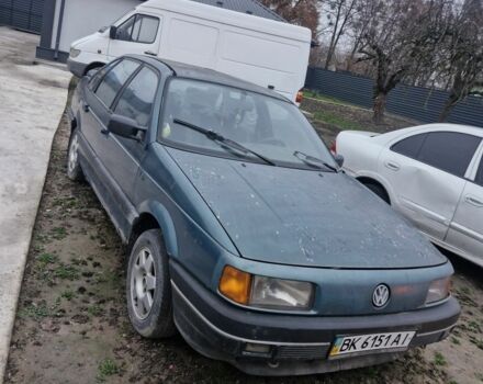 Зеленый Фольксваген Пассат, объемом двигателя 1.6 л и пробегом 332 тыс. км за 650 $, фото 2 на Automoto.ua