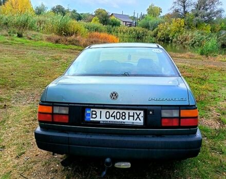 Зеленый Фольксваген Пассат, объемом двигателя 1.8 л и пробегом 100 тыс. км за 2300 $, фото 2 на Automoto.ua