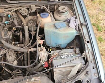 Зеленый Фольксваген Пассат, объемом двигателя 1.8 л и пробегом 100 тыс. км за 2300 $, фото 11 на Automoto.ua