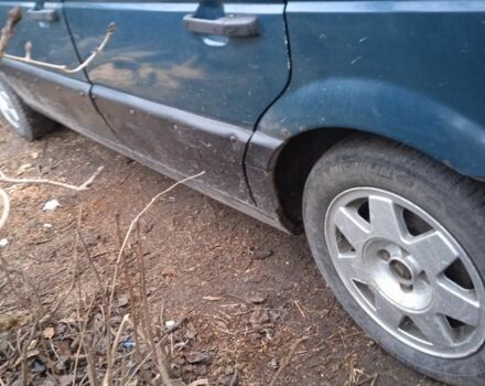 Зеленый Фольксваген Пассат, объемом двигателя 1.6 л и пробегом 480 тыс. км за 1800 $, фото 3 на Automoto.ua