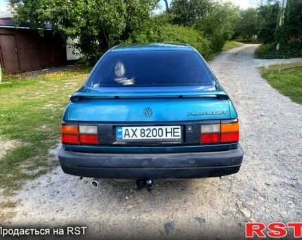 Зеленый Фольксваген Пассат, объемом двигателя 1.8 л и пробегом 200 тыс. км за 1700 $, фото 4 на Automoto.ua