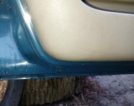 Зеленый Фольксваген Пассат, объемом двигателя 1.8 л и пробегом 403 тыс. км за 2000 $, фото 2 на Automoto.ua