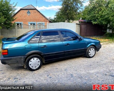 Зеленый Фольксваген Пассат, объемом двигателя 1.8 л и пробегом 200 тыс. км за 1700 $, фото 2 на Automoto.ua