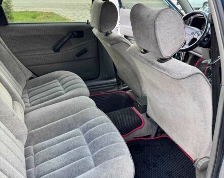 Зеленый Фольксваген Пассат, объемом двигателя 1.8 л и пробегом 280 тыс. км за 2700 $, фото 12 на Automoto.ua