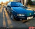 Зеленый Фольксваген Пассат, объемом двигателя 1.8 л и пробегом 380 тыс. км за 2200 $, фото 1 на Automoto.ua