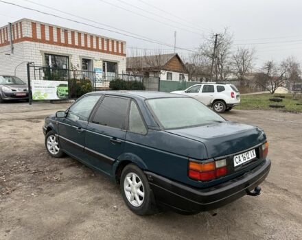 Зеленый Фольксваген Пассат, объемом двигателя 1.8 л и пробегом 200 тыс. км за 1400 $, фото 2 на Automoto.ua