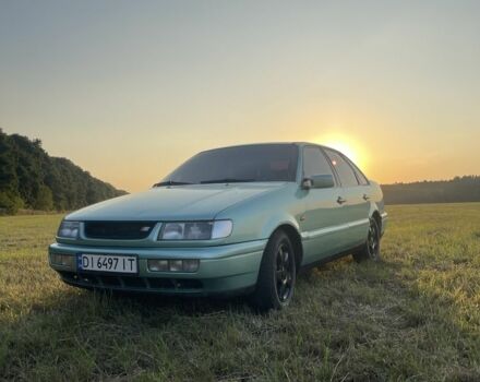 Зеленый Фольксваген Пассат, объемом двигателя 2 л и пробегом 344 тыс. км за 2550 $, фото 2 на Automoto.ua