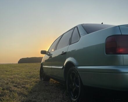 Зеленый Фольксваген Пассат, объемом двигателя 2 л и пробегом 344 тыс. км за 2550 $, фото 4 на Automoto.ua