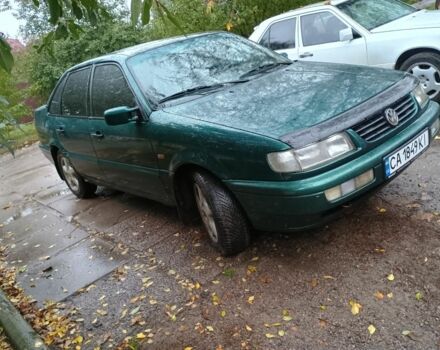 Зелений Фольксваген Пассат, об'ємом двигуна 2 л та пробігом 300 тис. км за 2500 $, фото 2 на Automoto.ua