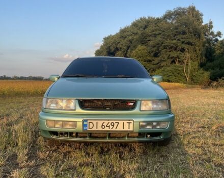 Зеленый Фольксваген Пассат, объемом двигателя 2 л и пробегом 344 тыс. км за 2550 $, фото 1 на Automoto.ua