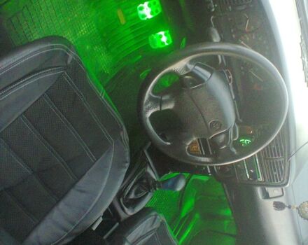 Зелений Фольксваген Пассат, об'ємом двигуна 1.8 л та пробігом 100 тис. км за 3700 $, фото 8 на Automoto.ua