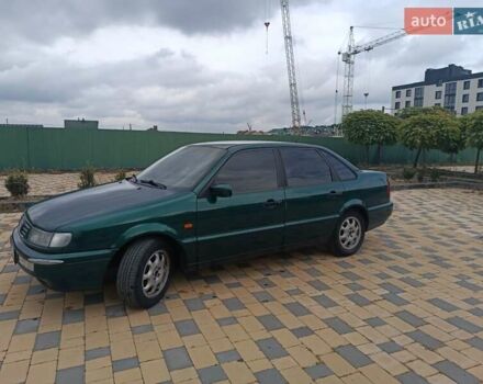 Зеленый Фольксваген Пассат, объемом двигателя 2.77 л и пробегом 410 тыс. км за 2750 $, фото 1 на Automoto.ua