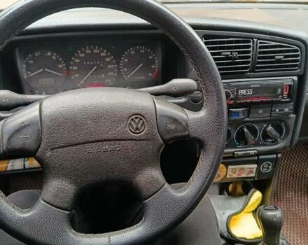 Зеленый Фольксваген Пассат, объемом двигателя 2 л и пробегом 380 тыс. км за 2400 $, фото 11 на Automoto.ua