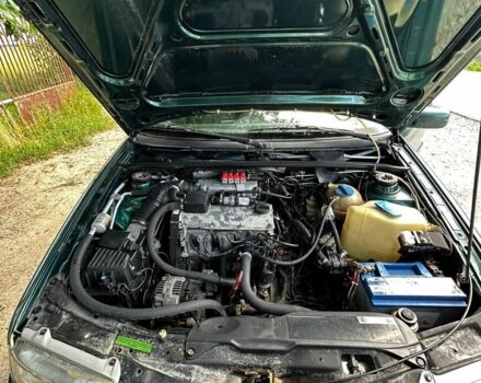 Зелений Фольксваген Пассат, об'ємом двигуна 2 л та пробігом 480 тис. км за 1400 $, фото 3 на Automoto.ua