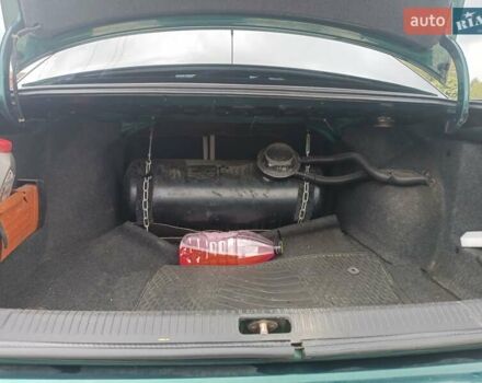 Зеленый Фольксваген Пассат, объемом двигателя 2.77 л и пробегом 410 тыс. км за 2750 $, фото 14 на Automoto.ua