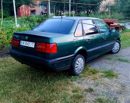 Зеленый Фольксваген Пассат, объемом двигателя 1.9 л и пробегом 345 тыс. км за 1800 $, фото 2 на Automoto.ua