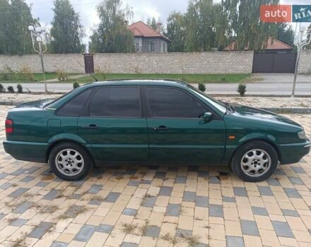 Зеленый Фольксваген Пассат, объемом двигателя 2.77 л и пробегом 410 тыс. км за 2750 $, фото 8 на Automoto.ua