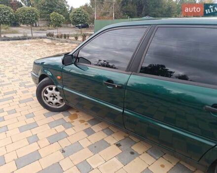 Зеленый Фольксваген Пассат, объемом двигателя 2.77 л и пробегом 410 тыс. км за 2750 $, фото 5 на Automoto.ua