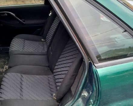 Зеленый Фольксваген Пассат, объемом двигателя 1.6 л и пробегом 330 тыс. км за 2500 $, фото 3 на Automoto.ua