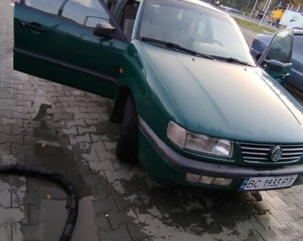 Фольксваген Пассат 1996 у Сколе на Automoto.ua Зелений Фольксваген Пассат, об'ємом двигуна 2 л та пробігом 181 тис. км за 2800 $, фото 4 на Automoto.ua