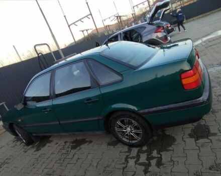 Фольксваген Пассат 1996 у Сколе на Automoto.ua Зелений Фольксваген Пассат, об'ємом двигуна 2 л та пробігом 181 тис. км за 2800 $, фото 1 на Automoto.ua