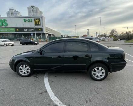 Зеленый Фольксваген Пассат, объемом двигателя 1.78 л и пробегом 328 тыс. км за 3250 $, фото 22 на Automoto.ua