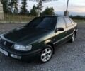 Зеленый Фольксваген Пассат, объемом двигателя 1.8 л и пробегом 1000 тыс. км за 1800 $, фото 1 на Automoto.ua