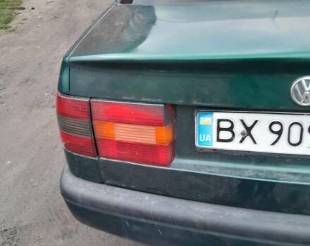 Зеленый Фольксваген Пассат, объемом двигателя 1.6 л и пробегом 330 тыс. км за 1950 $, фото 2 на Automoto.ua