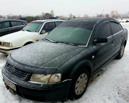 Зелений Фольксваген Пассат, об'ємом двигуна 1.9 л та пробігом 300 тис. км за 3400 $, фото 1 на Automoto.ua