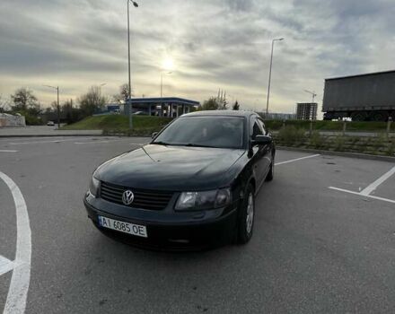 Зеленый Фольксваген Пассат, объемом двигателя 1.78 л и пробегом 328 тыс. км за 3250 $, фото 1 на Automoto.ua