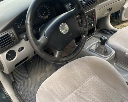 Зеленый Фольксваген Пассат, объемом двигателя 1.8 л и пробегом 430 тыс. км за 3800 $, фото 7 на Automoto.ua