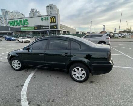 Зеленый Фольксваген Пассат, объемом двигателя 1.78 л и пробегом 328 тыс. км за 3250 $, фото 21 на Automoto.ua