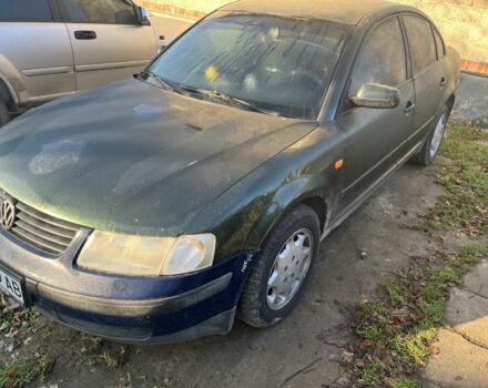 Зеленый Фольксваген Пассат, объемом двигателя 1.8 л и пробегом 250 тыс. км за 2500 $, фото 13 на Automoto.ua