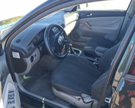 Зеленый Фольксваген Пассат, объемом двигателя 1.8 л и пробегом 350 тыс. км за 2899 $, фото 4 на Automoto.ua