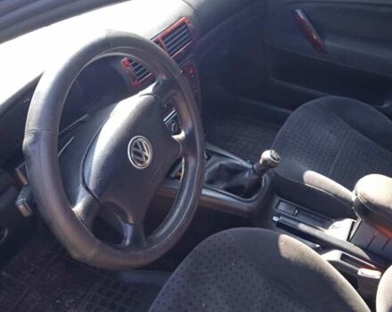 Зеленый Фольксваген Пассат, объемом двигателя 1.8 л и пробегом 260 тыс. км за 4500 $, фото 6 на Automoto.ua