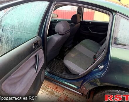 Зеленый Фольксваген Пассат, объемом двигателя 1.6 л и пробегом 270 тыс. км за 2200 $, фото 11 на Automoto.ua